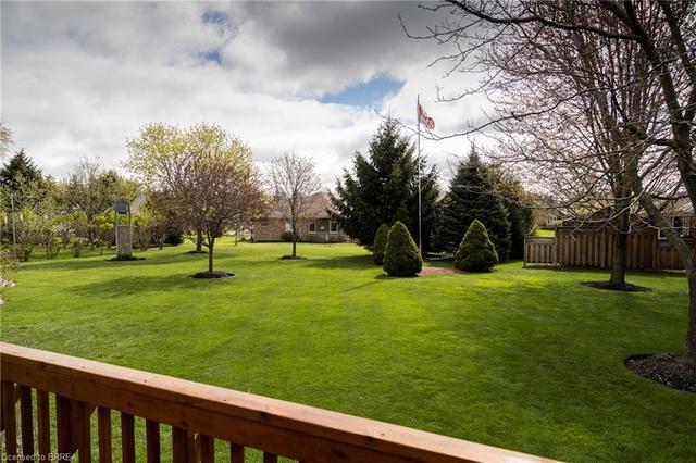 4 Orchard Crescent, House detached with 4 bedrooms, 3 bathrooms and 9 parking in Brant ON | Image 7