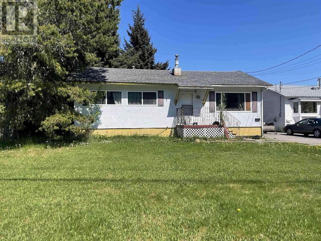 14 Ochwe Street, House detached with 3 bedrooms, 1 bathrooms and null parking in Kitimat BC | Image 1