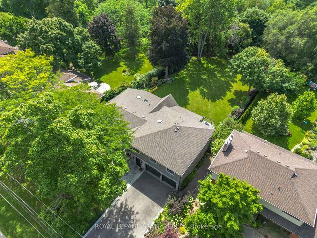 262 Brookview Crt, House detached with 3 bedrooms, 3 bathrooms and 8 parking in Hamilton ON | Image 1