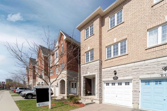 781 Candlestick Circ, House attached with 3 bedrooms, 4 bathrooms and 2 parking in Mississauga ON | Image 23