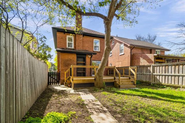 74 John St, House detached with 3 bedrooms, 4 bathrooms and 2 parking in Brampton ON | Image 32