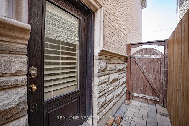 59 Bentworth Ave, House detached with 4 bedrooms, 7 bathrooms and 4 parking in Toronto ON | Image 35