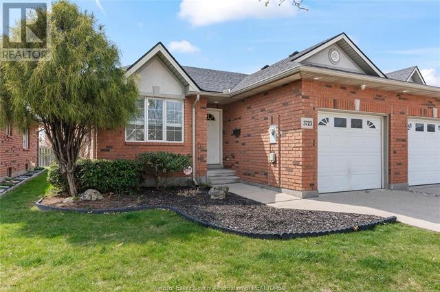 3723 Prairie Court, House attached with 3 bedrooms, 2 bathrooms and null parking in Windsor ON | Image 1
