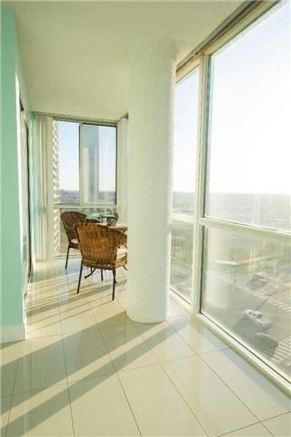 1001 - 350 Webb Dr, Condo with 2 bedrooms, 2 bathrooms and 2 parking in Mississauga ON | Image 8