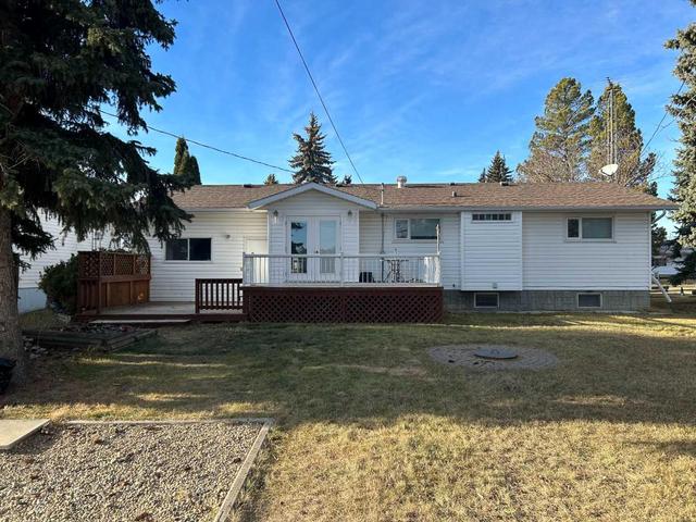 5021 46 Street, House detached with 3 bedrooms, 2 bathrooms and 4 parking in Daysland AB | Image 4
