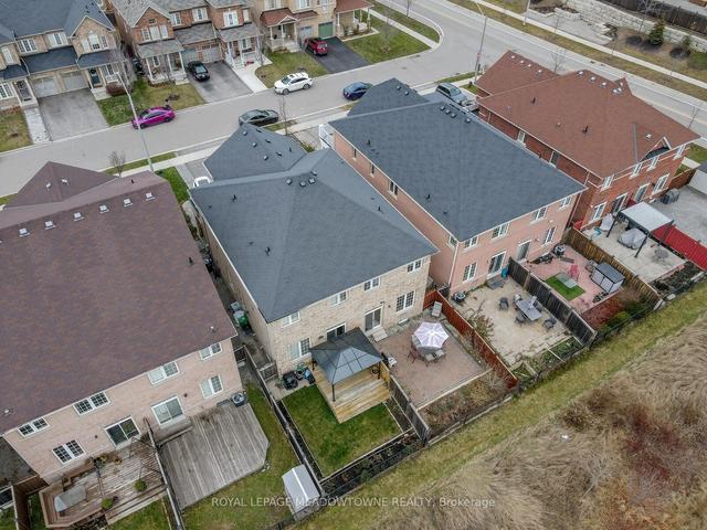 5328 Bellaggio Cres, House semidetached with 3 bedrooms, 4 bathrooms and 3 parking in Mississauga ON | Image 31