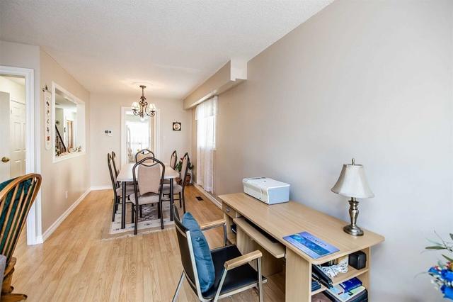 40 Lansing Sq, House detached with 3 bedrooms, 3 bathrooms and 4 parking in Brampton ON | Image 8