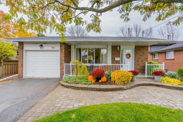 671 Adelaide Ave E, House detached with 4 bedrooms, 3 bathrooms and 5 parking in Oshawa ON | Image 1
