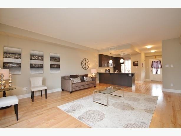 30 Meach Private, Townhouse with 2 bedrooms, 2 bathrooms and 1 parking in Ottawa ON | Image 2