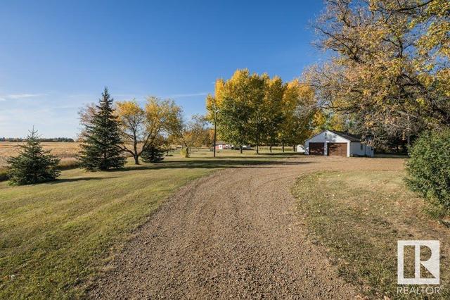 58308 Rr 205, House detached with 4 bedrooms, 2 bathrooms and null parking in Thorhild County AB | Image 30