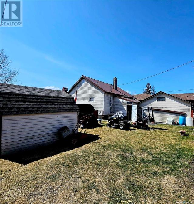 206 Wells Avenue E, House detached with 4 bedrooms, 2 bathrooms and null parking in Langenburg SK | Image 9