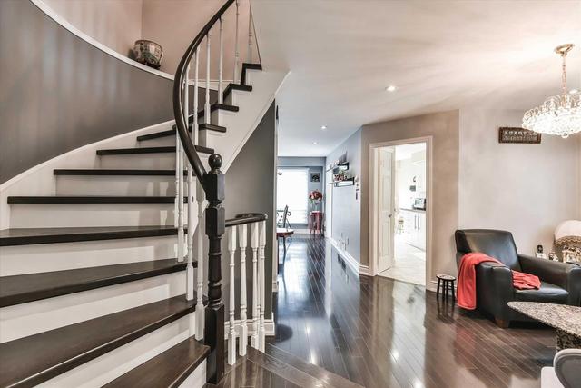 68 Placentia Blvd, House attached with 4 bedrooms, 3 bathrooms and 3 parking in Toronto ON | Image 3