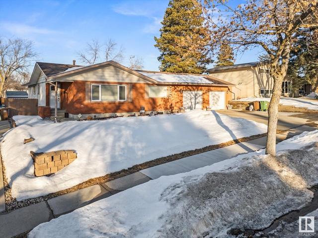 29 Sylvan Dr, House detached with 4 bedrooms, 3 bathrooms and 4 parking in St. Albert AB | Image 2