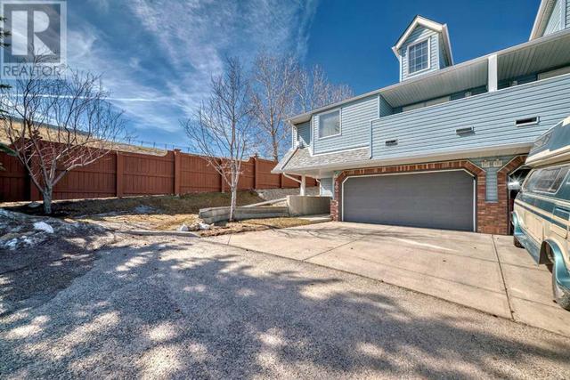 90 Valley Ridge Heights Nw, House attached with 2 bedrooms, 3 bathrooms and 4 parking in Calgary AB | Image 23