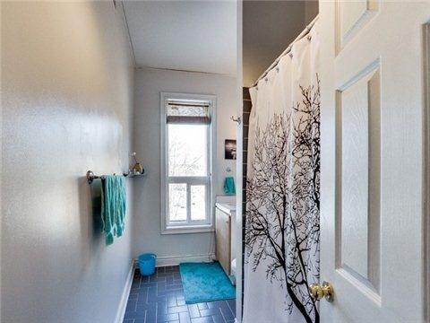 Top2Fls - 4 Elm Grove Ave N, House detached with 2 bedrooms, 2 bathrooms and null parking in Toronto ON | Image 11