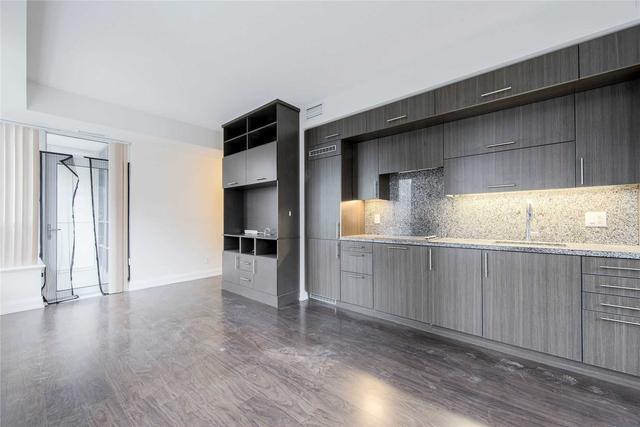 1105 - 2 Anndale Dr, Condo with 2 bedrooms, 2 bathrooms and 1 parking in Toronto ON | Image 14