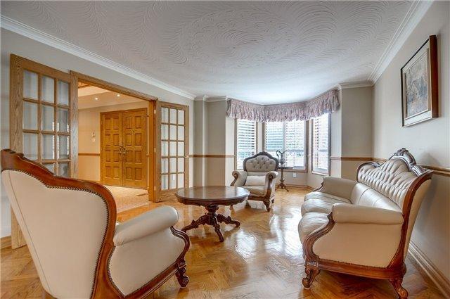 75 Wallasey Ave, House detached with 5 bedrooms, 5 bathrooms and 10 parking in Toronto ON | Image 5