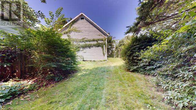 572 Main Street, House detached with 3 bedrooms, 2 bathrooms and null parking in Mahone Bay NS | Image 45