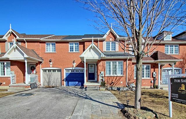 275 Marble Pl, House attached with 3 bedrooms, 3 bathrooms and 4 parking in Newmarket ON | Image 1