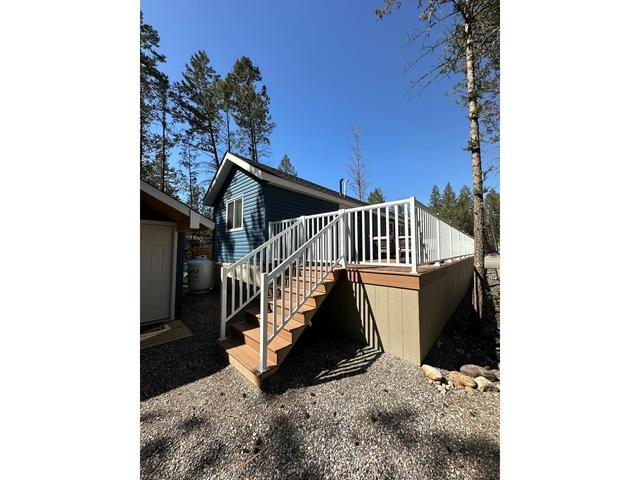 118 - 5478 Highway 93/95, Home with 2 bedrooms, 2 bathrooms and 3 parking in East Kootenay F BC | Image 13