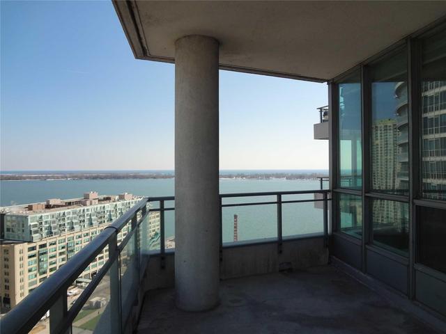 Sph2701 - 228 Queens Quay W, Condo with 2 bedrooms, 2 bathrooms and 1 parking in Toronto ON | Image 14