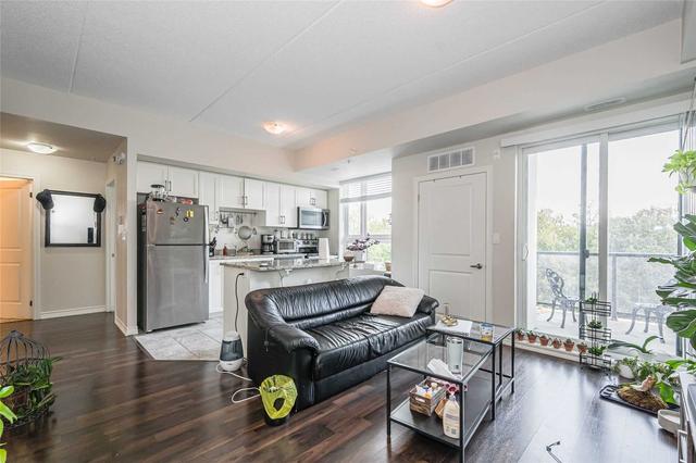 404 - 1280 Gordon St, Condo with 3 bedrooms, 1 bathrooms and 1 parking in Guelph ON | Image 3