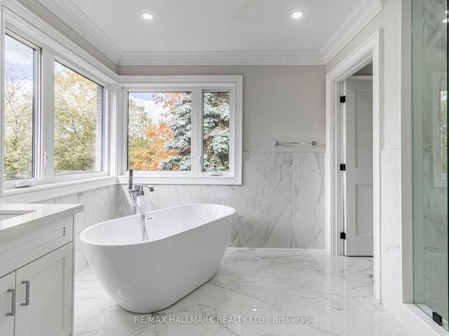 6 Colonial Ave, House detached with 4 bedrooms, 6 bathrooms and 6 parking in Toronto ON | Image 7