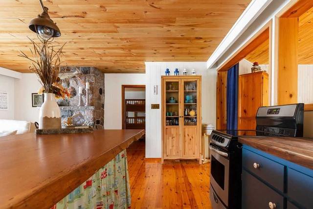 4319 Muskoka 117 Rd, House detached with 3 bedrooms, 1 bathrooms and 12 parking in Lake of Bays ON | Image 21