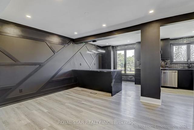 8 Zealand Rd, House detached with 3 bedrooms, 3 bathrooms and 3 parking in Toronto ON | Image 3