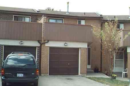 9 - 2120 Rathburn Rd E, Townhouse with 3 bedrooms, 5 bathrooms and 1 parking in Mississauga ON | Image 1