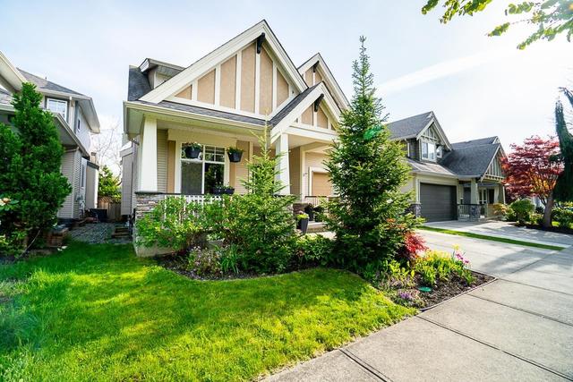 18880 70a Avenue, House detached with 5 bedrooms, 4 bathrooms and 4 parking in Surrey BC | Image 3