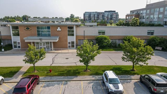 202 - 94 Dean Ave, Condo with 1 bedrooms, 1 bathrooms and 1 parking in Barrie ON | Image 24