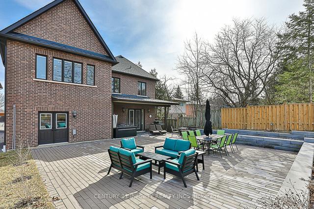 540 Oakwood Dr, House detached with 4 bedrooms, 6 bathrooms and 11 parking in Pickering ON | Image 32