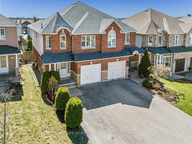 561 Heddle Cres, House semidetached with 3 bedrooms, 4 bathrooms and 5 parking in Newmarket ON | Image 24