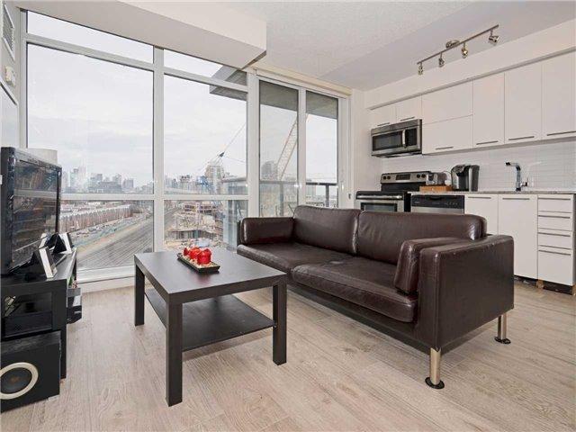1003 - 20 Joe Shuster Way, Condo with 1 bedrooms, 1 bathrooms and null parking in Toronto ON | Image 4