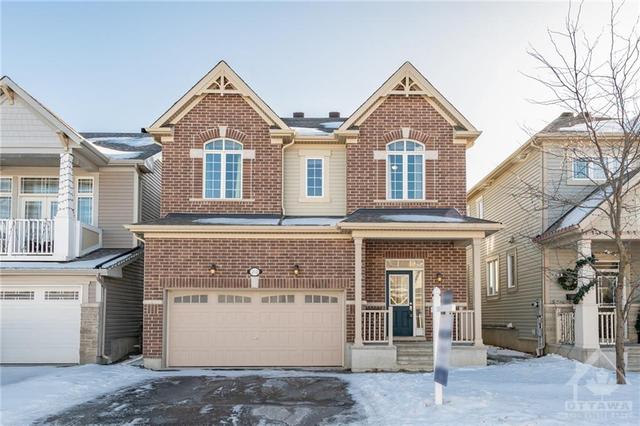 313 Autumnfield Street, House detached with 4 bedrooms, 3 bathrooms and 6 parking in Ottawa ON | Image 1