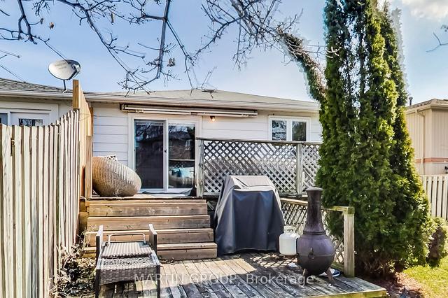 1480 Epping Crt, House semidetached with 3 bedrooms, 2 bathrooms and 8 parking in Burlington ON | Image 31