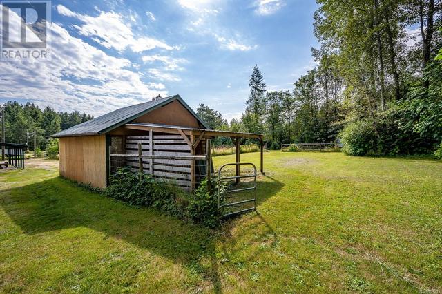 8185 Island Hwy S, House detached with 4 bedrooms, 4 bathrooms and 6 parking in Comox Valley A BC | Image 60