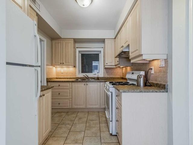 unit 2 - 176 St Clarens Ave, House detached with 1 bedrooms, 1 bathrooms and 0 parking in Toronto ON | Image 3