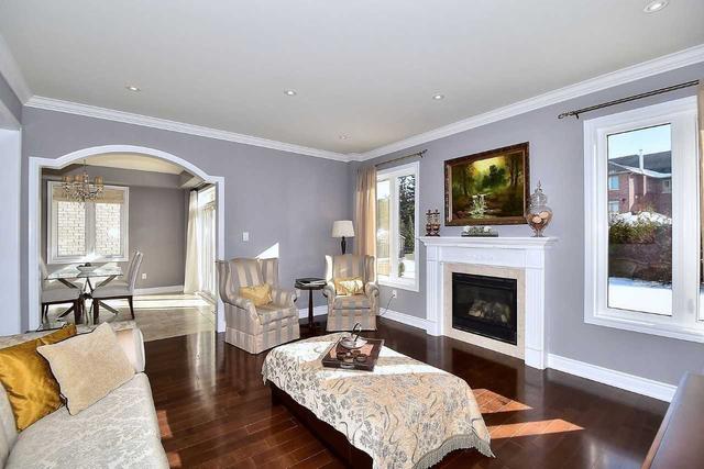 65 Vitlor Dr, House detached with 4 bedrooms, 4 bathrooms and 6 parking in Richmond Hill ON | Image 8