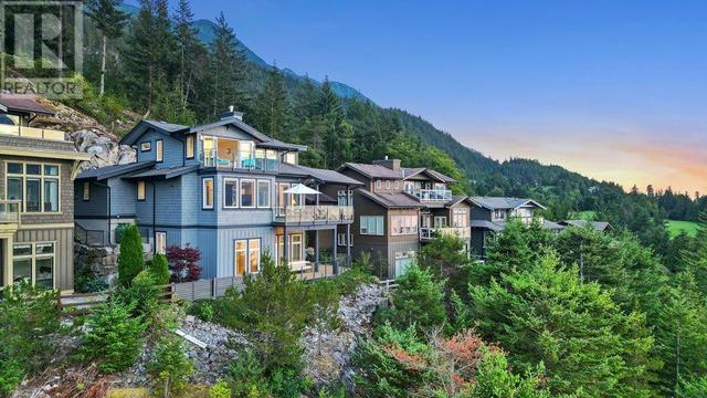 660 Ocean Crest Drive, House detached with 4 bedrooms, 4 bathrooms and 3 parking in Squamish Lillooet D BC | Image 40