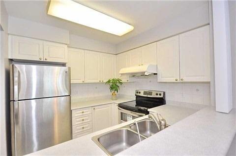 lph5 - 8 Pemberton Ave, Condo with 2 bedrooms, 2 bathrooms and 1 parking in Toronto ON | Image 6