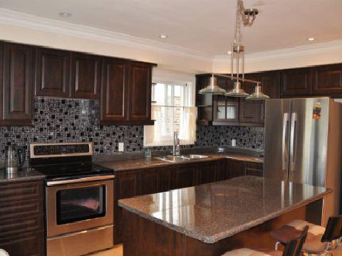44 Muir Dr, House detached with 3 bedrooms, 3 bathrooms and 1 parking in Toronto ON | Image 4