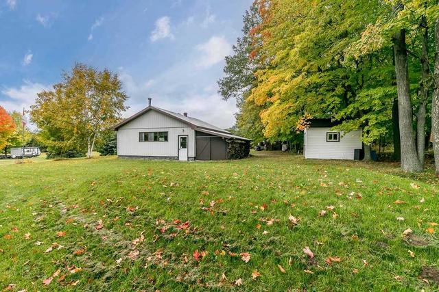 8835 93 County Rd, House detached with 3 bedrooms, 1 bathrooms and 10 parking in Midland ON | Image 28