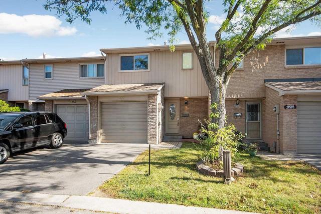 138 - 1520 Lancaster Dr, Townhouse with 3 bedrooms, 2 bathrooms and 1 parking in Oakville ON | Image 1