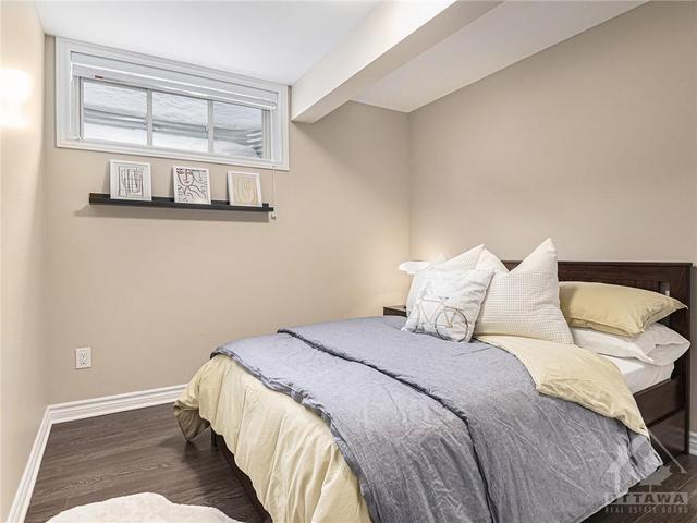 143 St Malo Place, Townhouse with 3 bedrooms, 2 bathrooms and 3 parking in Russell ON | Image 18