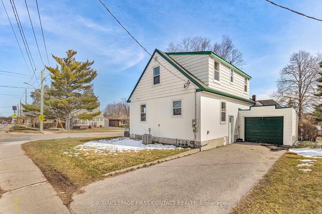 134 Peel St, House detached with 3 bedrooms, 2 bathrooms and 3 parking in Barrie ON | Image 23