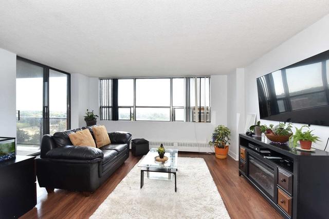 1106 - 45 Sunrise Ave, Condo with 2 bedrooms, 1 bathrooms and 1 parking in Toronto ON | Image 5