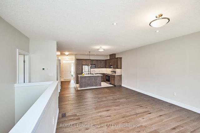 115 Borden Tr, Townhouse with 2 bedrooms, 2 bathrooms and 4 parking in Welland ON | Image 6