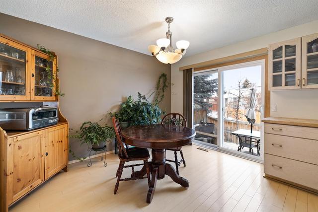 52 Shawbrooke Court Sw, Home with 3 bedrooms, 1 bathrooms and 2 parking in Calgary AB | Image 1